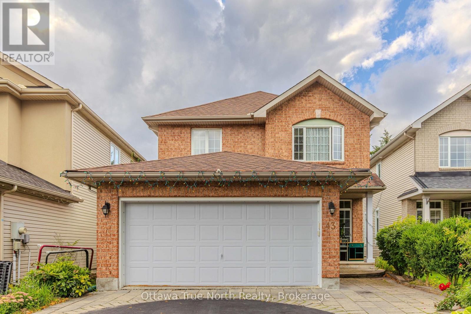 43 Evanshen Crescent, Ottawa, ON