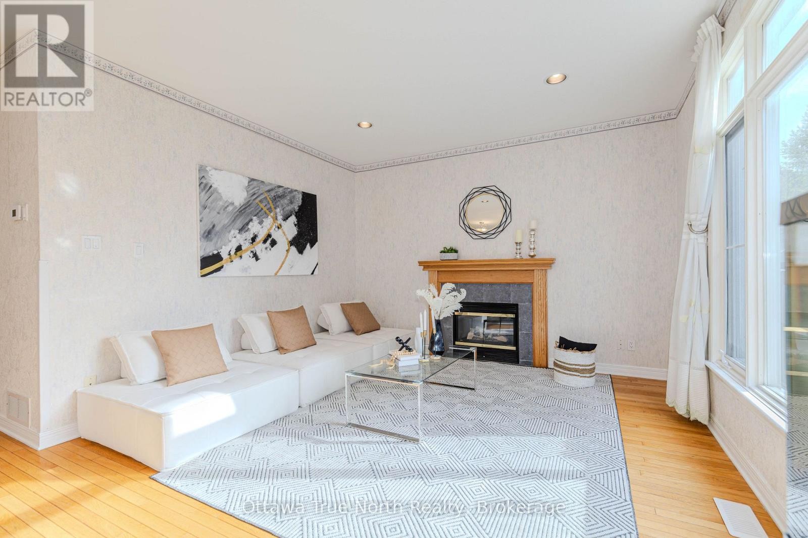 43 Evanshen Crescent, Ottawa, ON