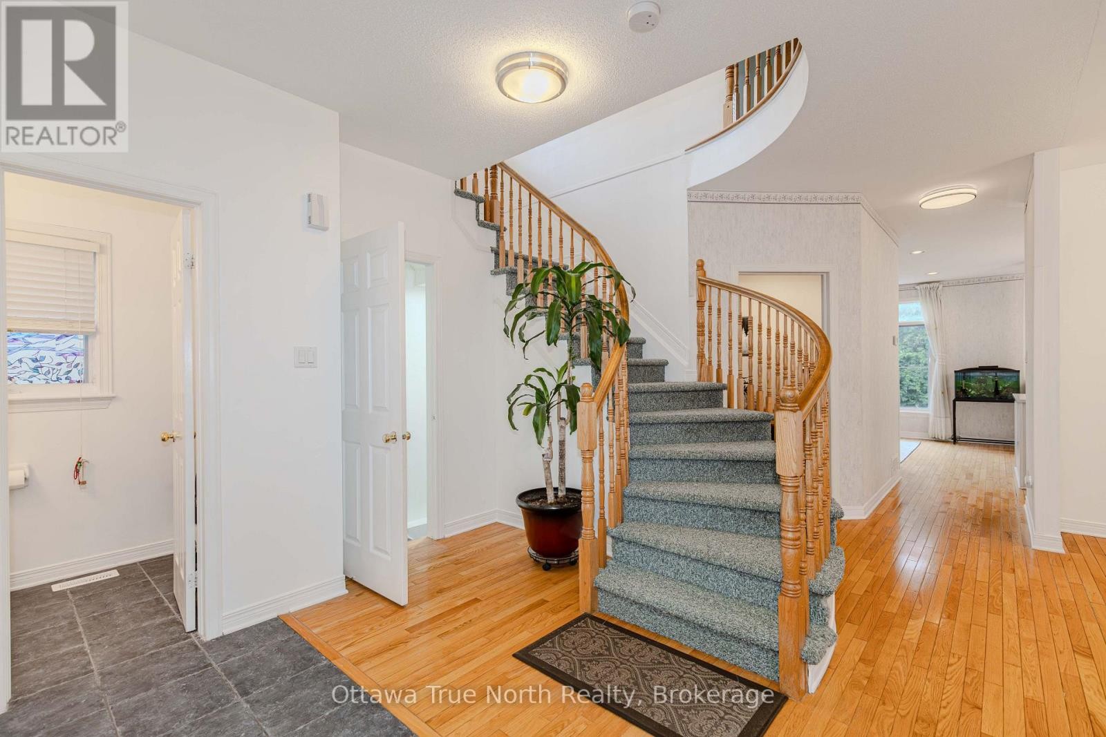 43 Evanshen Crescent, Ottawa, ON