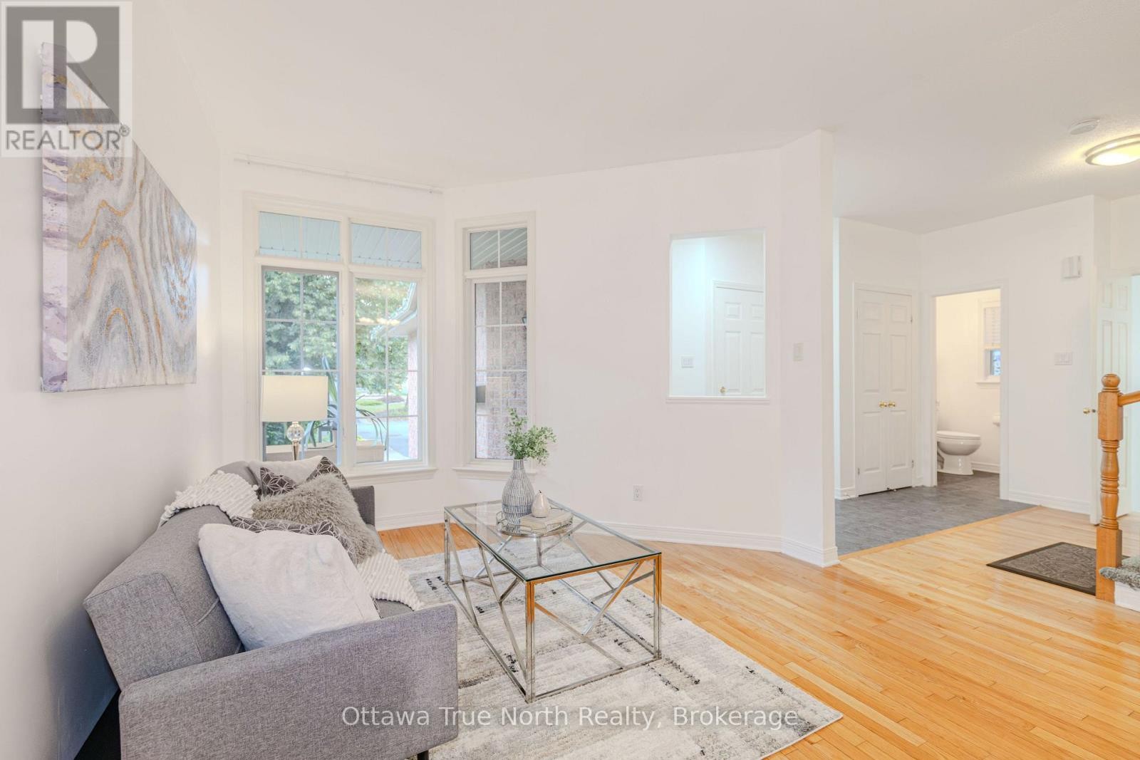 43 Evanshen Crescent, Ottawa, ON