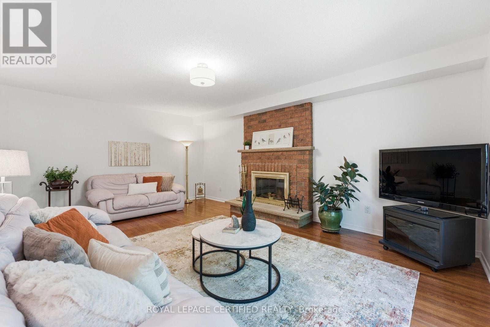 5211 Micmac Crescent, Mississauga, ON