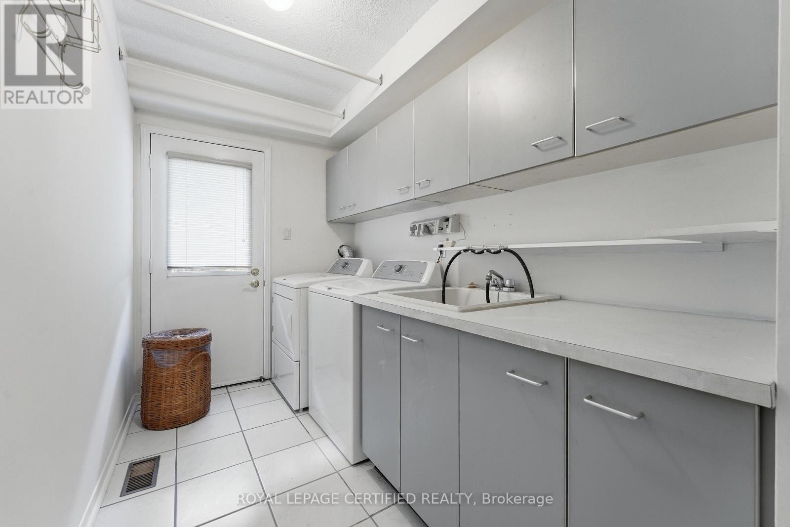 5211 Micmac Crescent, Mississauga, ON