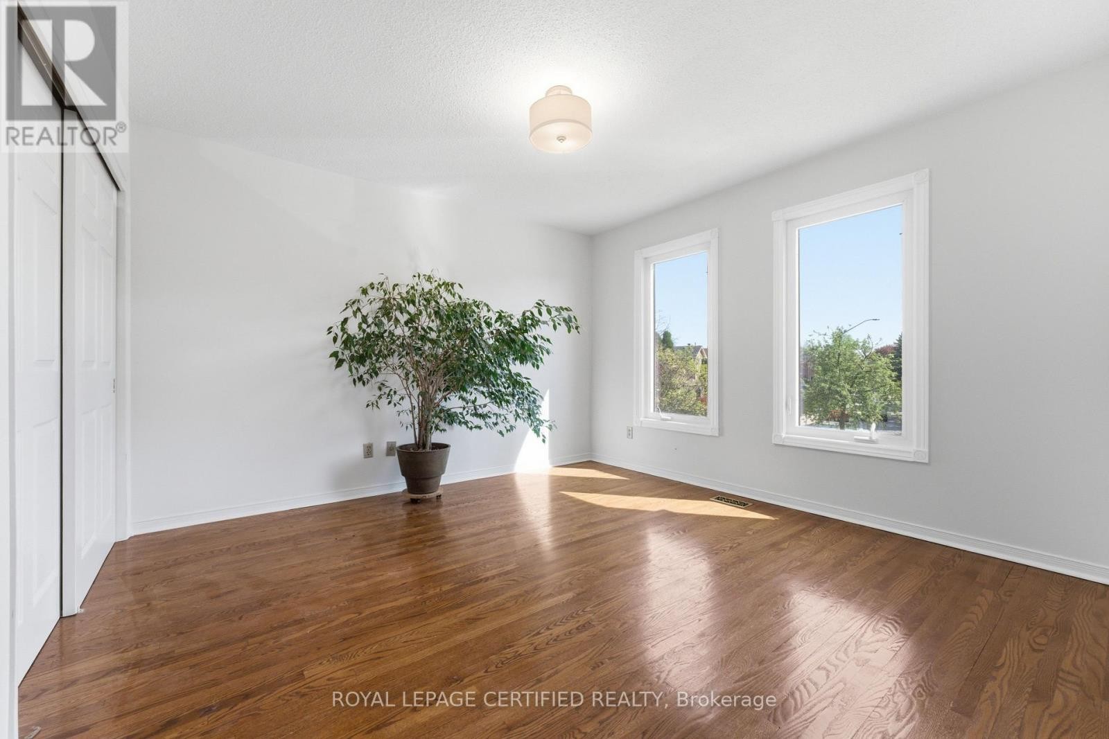 5211 Micmac Crescent, Mississauga, ON