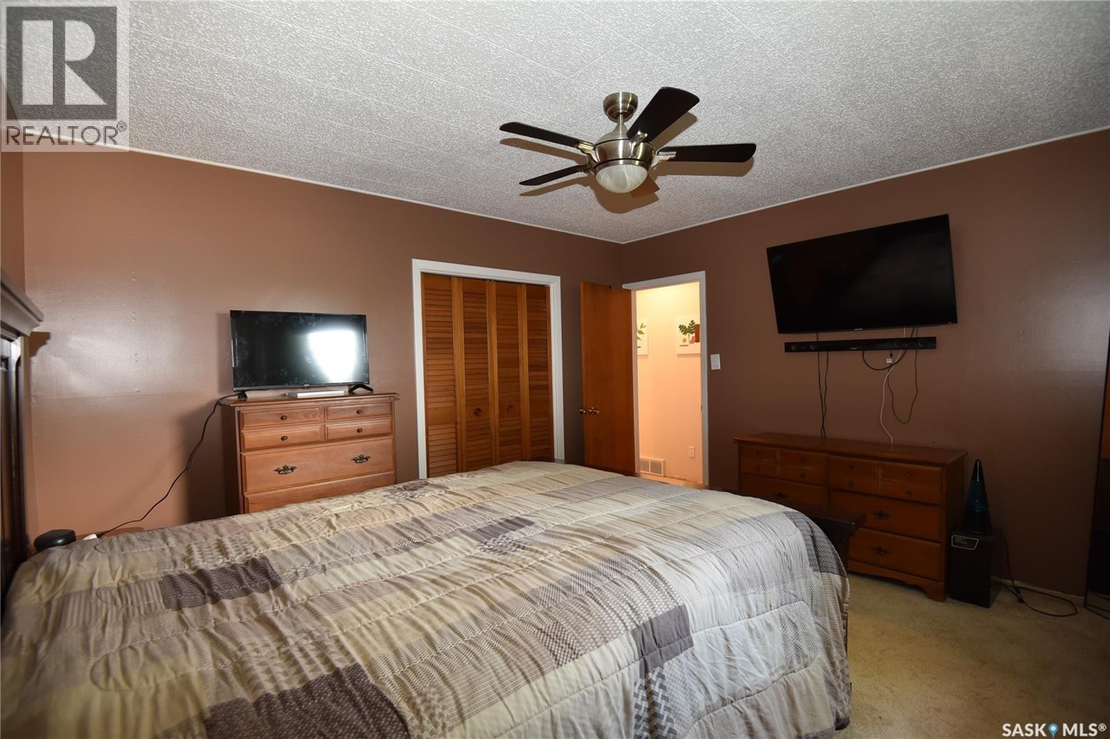 614 10Th Avenue W, Nipawin, SK