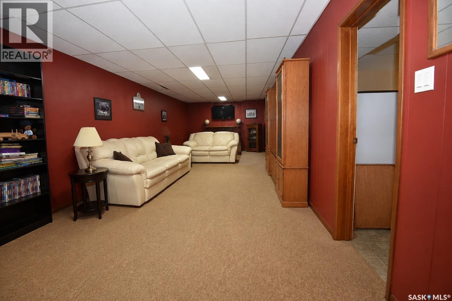 614 10Th Avenue W, Nipawin, SK
