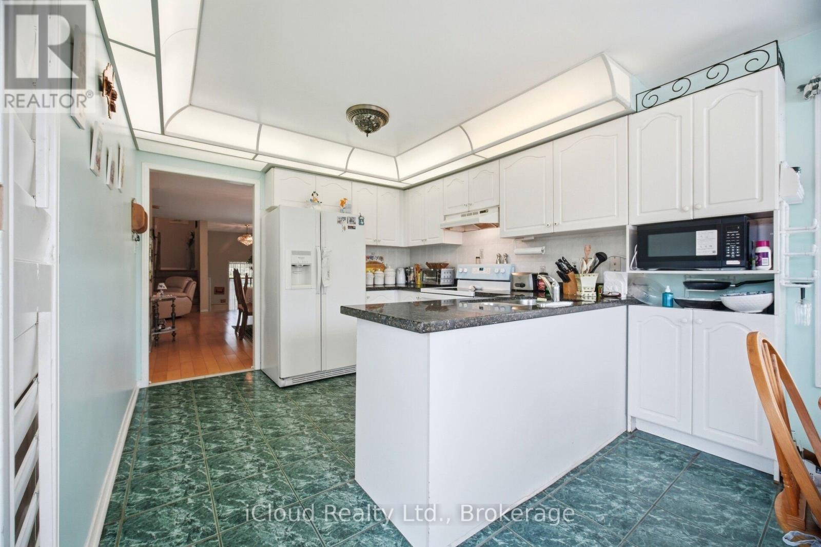 6332 Glen Meadows Road, Mississauga, ON