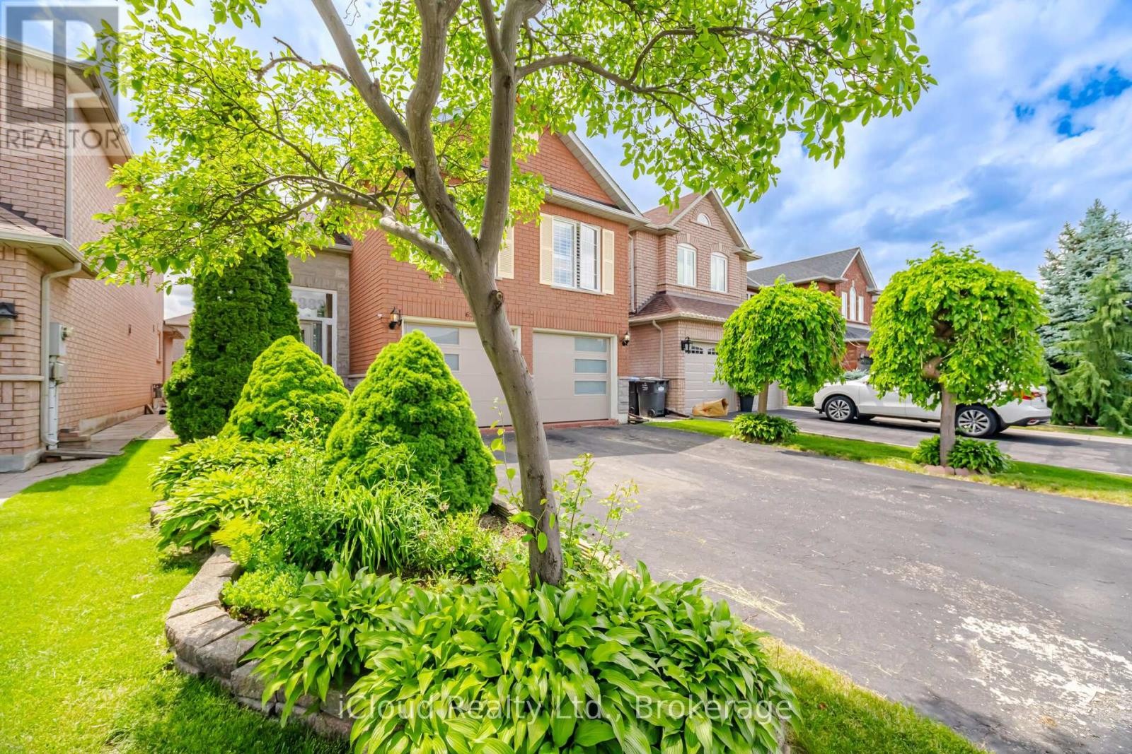 6332 Glen Meadows Road, Mississauga, ON
