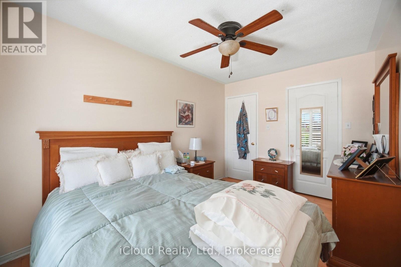 6332 Glen Meadows Road, Mississauga, ON