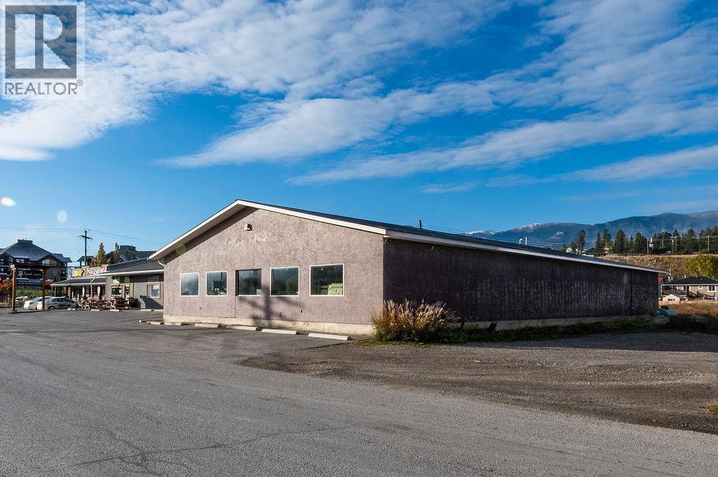 335 3Rd Avenue, Invermere, BC