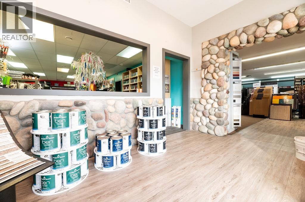 335 3Rd Avenue, Invermere, BC
