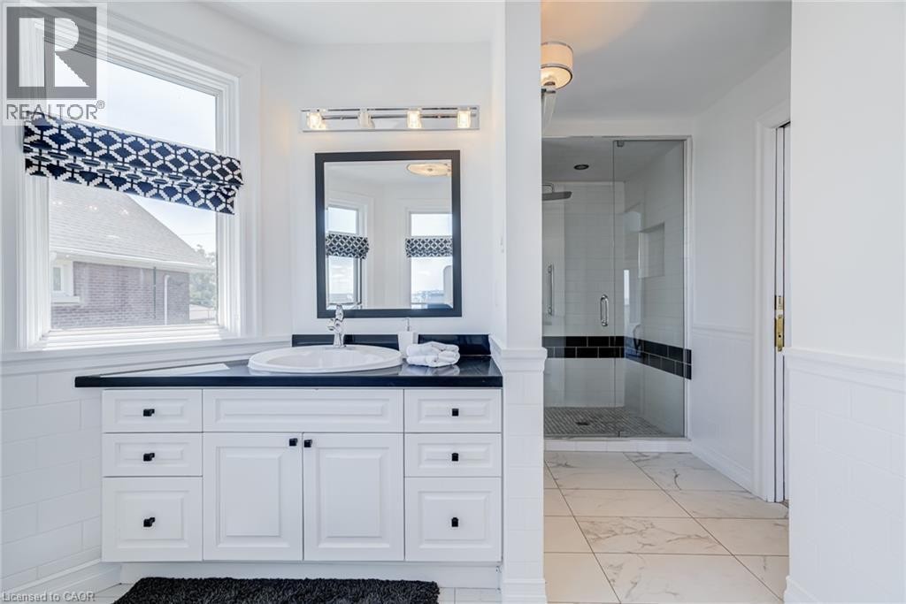 91 Mountain Park Avenue, Hamilton, ON