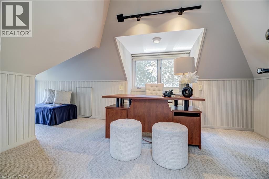 91 Mountain Park Avenue, Hamilton, ON