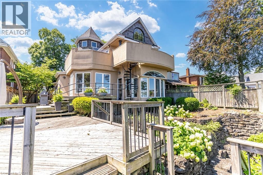 91 Mountain Park Avenue, Hamilton, ON