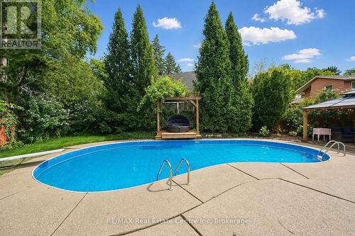 5 TAMARACK PLACE  Guelph (General Hospital), ON N1E 3Y5