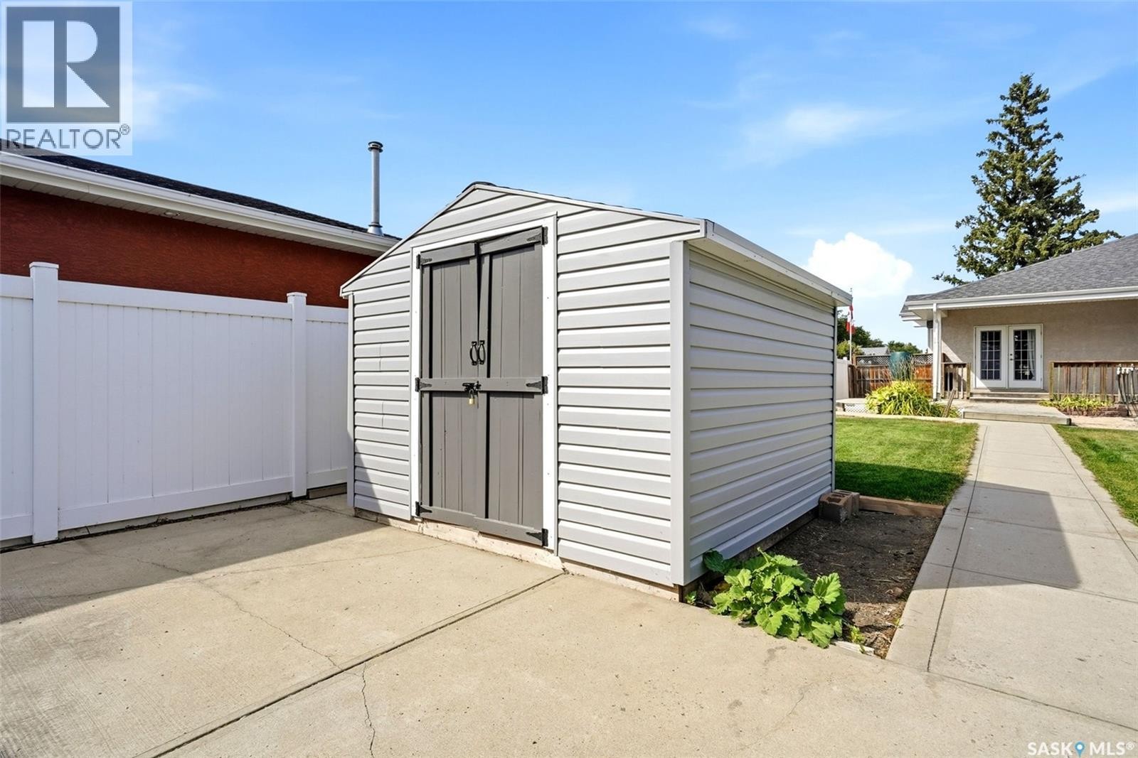 7335 8Th Avenue, Regina, SK