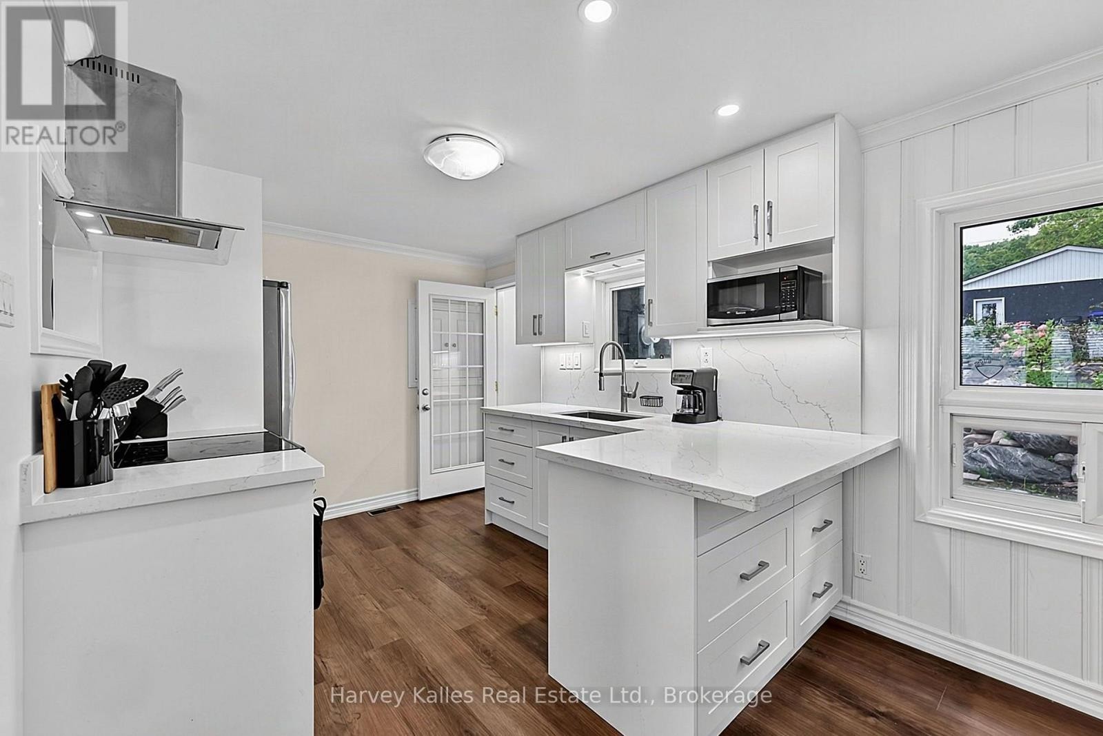 1515 Champlain Road, Tiny, ON