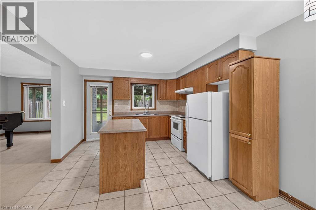 33 Brantdale Avenue, Hamilton, ON