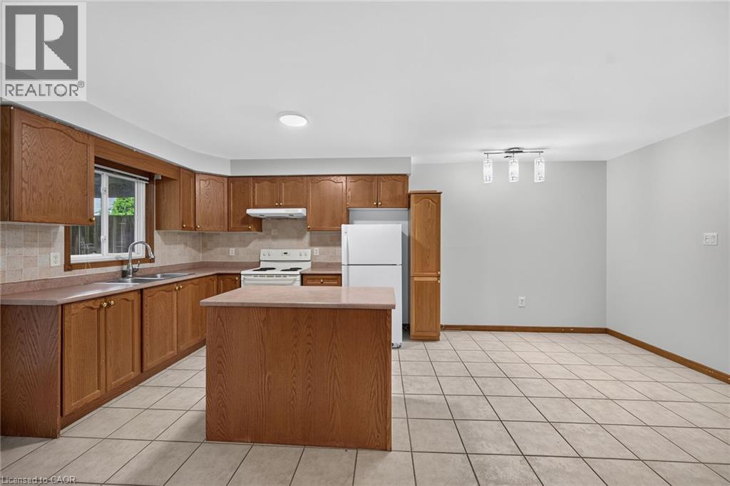 33 Brantdale Avenue, Hamilton, ON