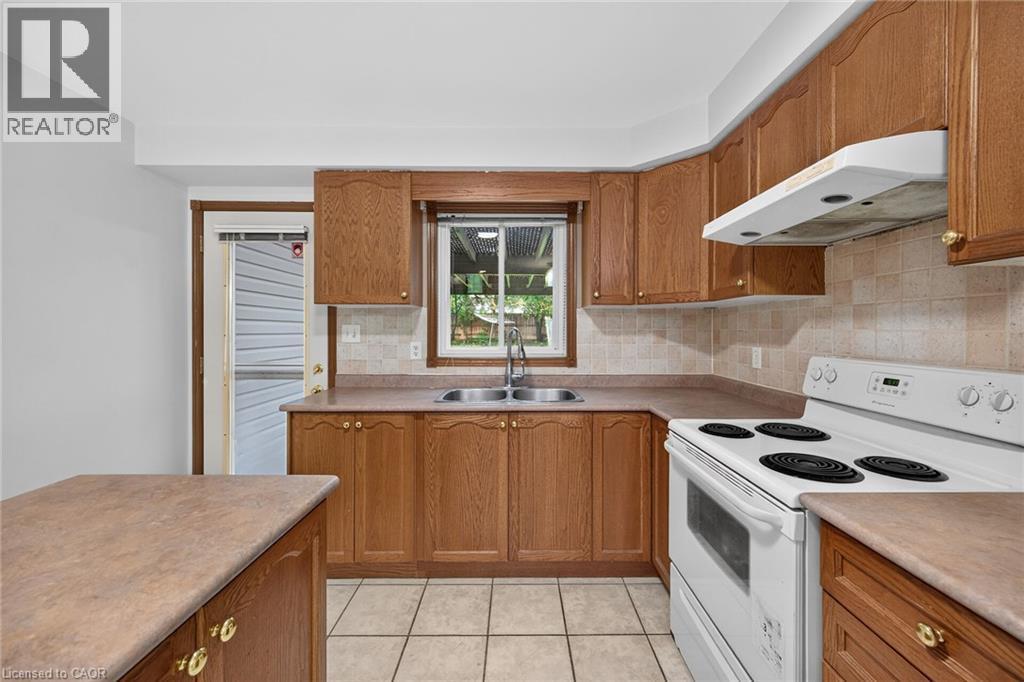 33 Brantdale Avenue, Hamilton, ON