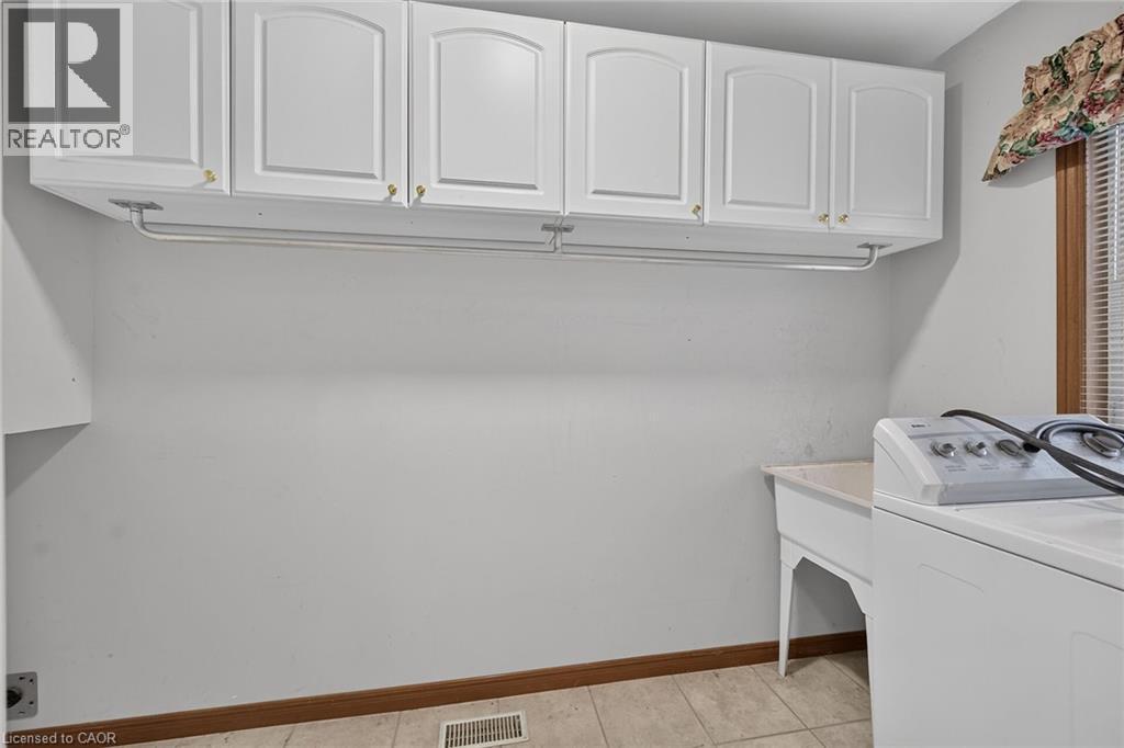 33 Brantdale Avenue, Hamilton, ON