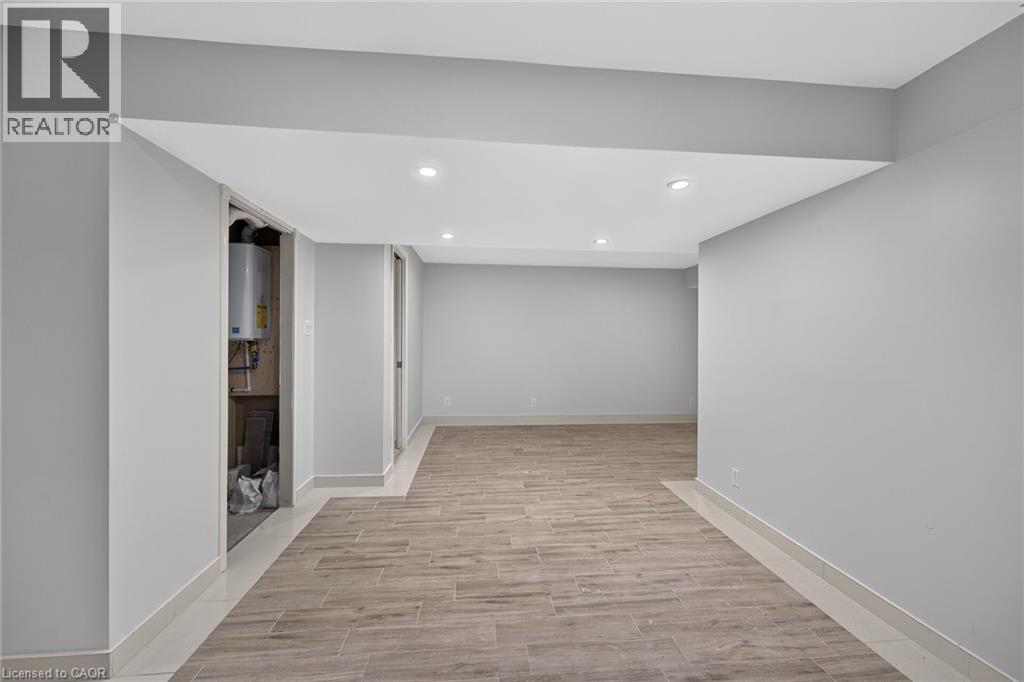 33 Brantdale Avenue, Hamilton, ON