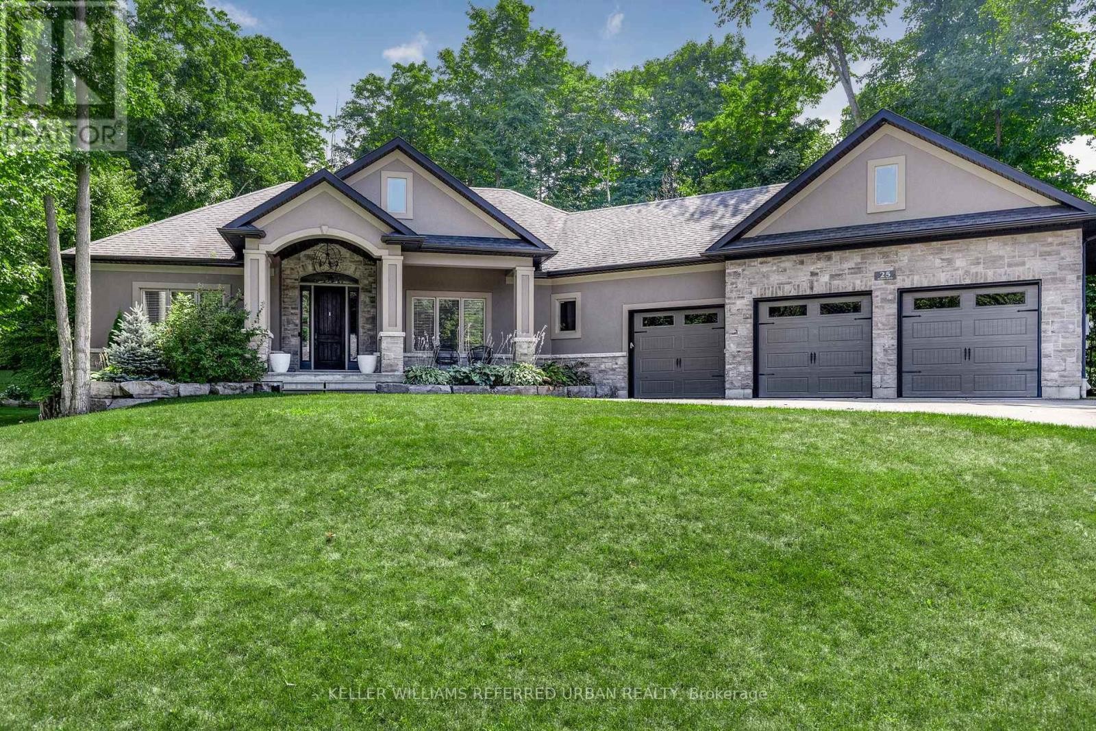 25 Heron Boulevard, Springwater, ON