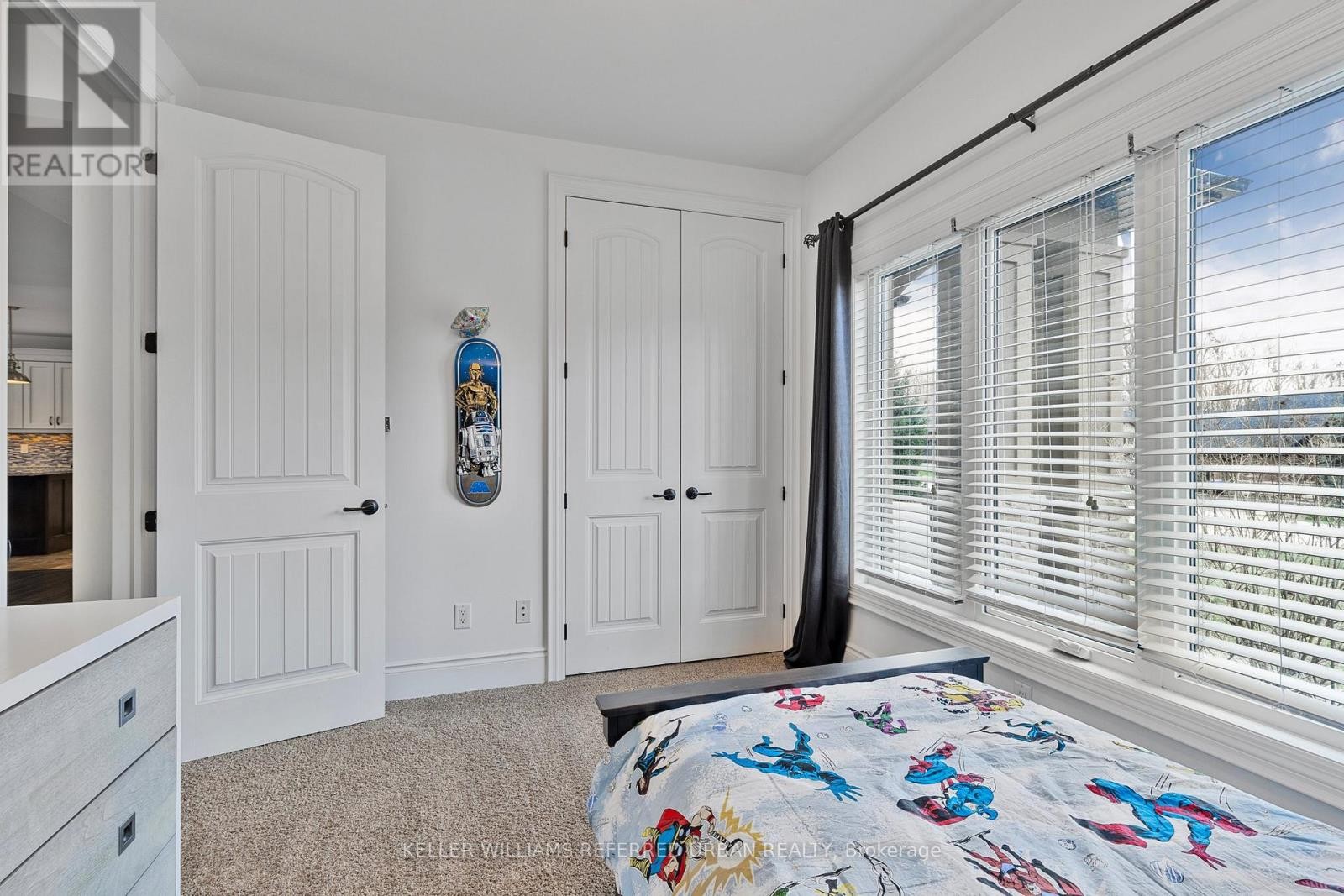 25 Heron Boulevard, Springwater, ON