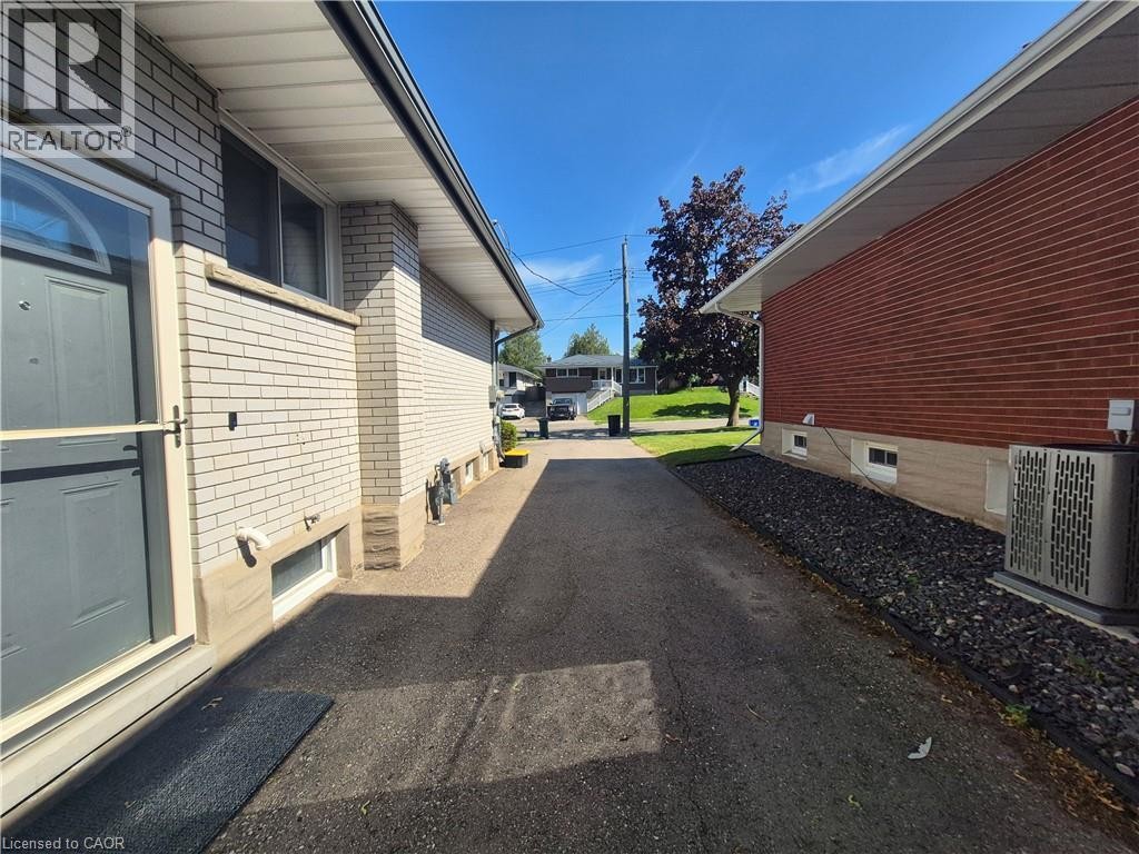11 Duncairn Avenue, Kitchener, ON