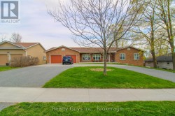 668 BREALEY DRIVE Peterborough (Otonabee Ward 1), ON K9K 2M7