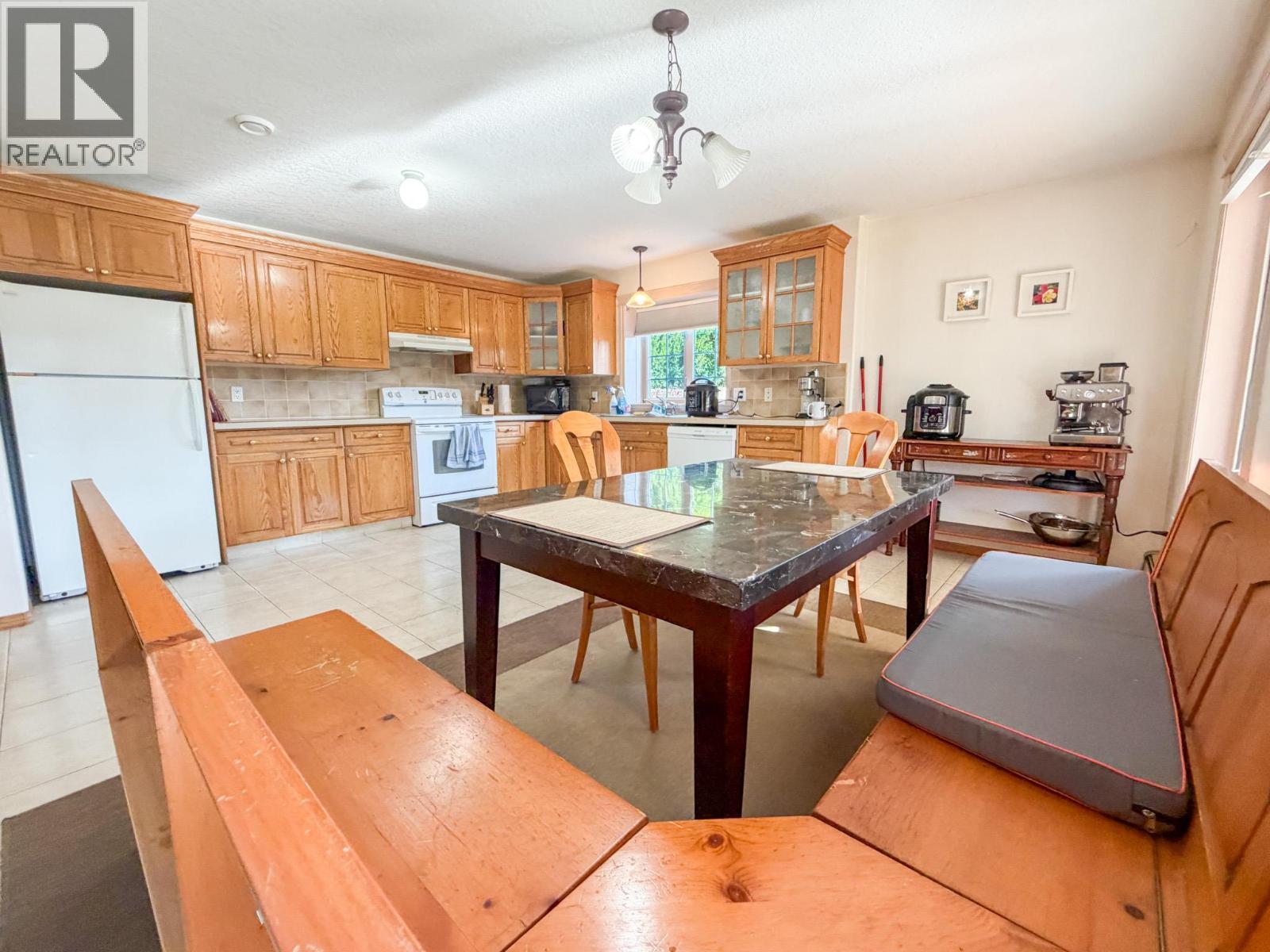 456 Lakeview Road, Invermere, BC