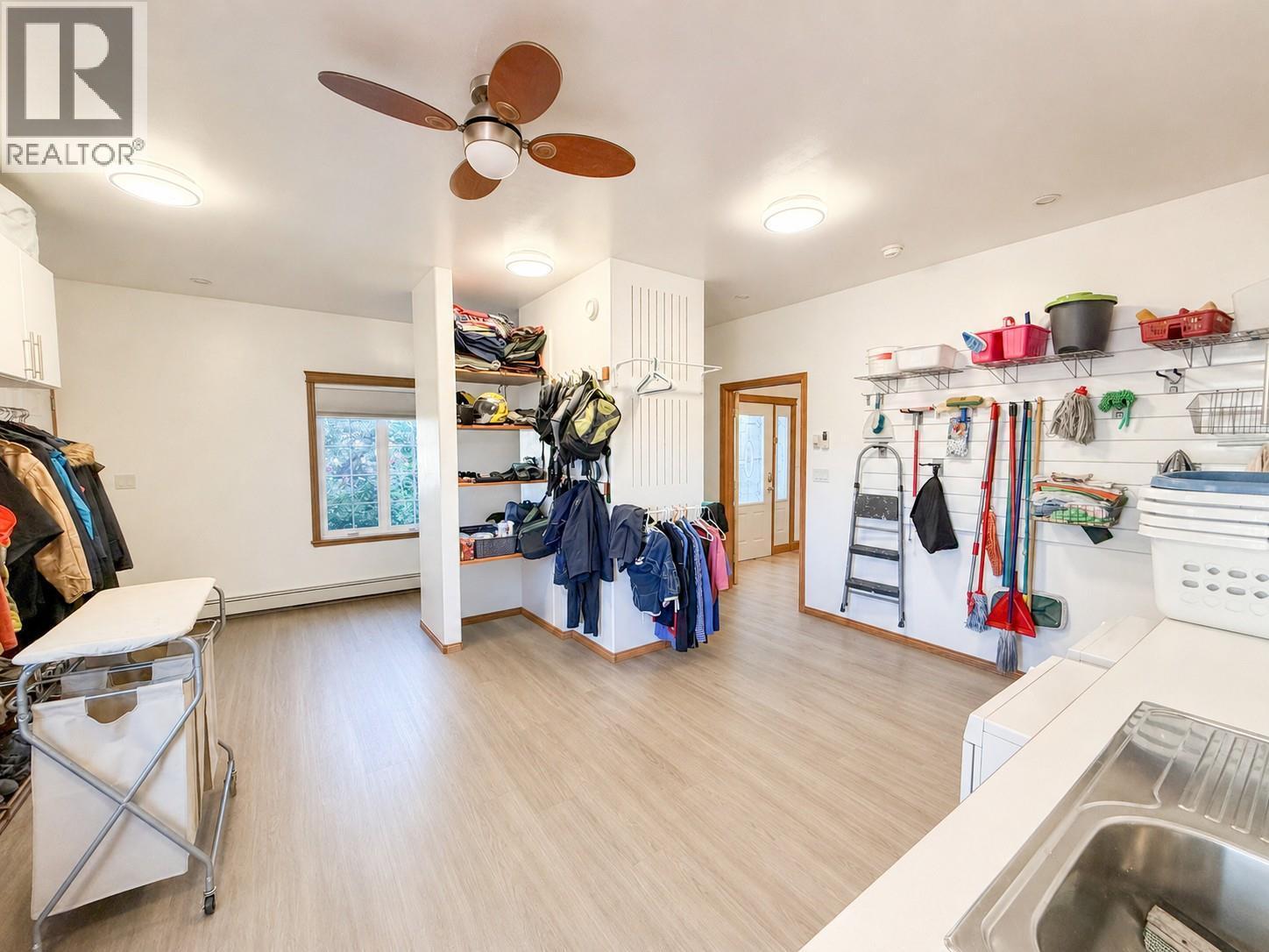 456 Lakeview Road, Invermere, BC