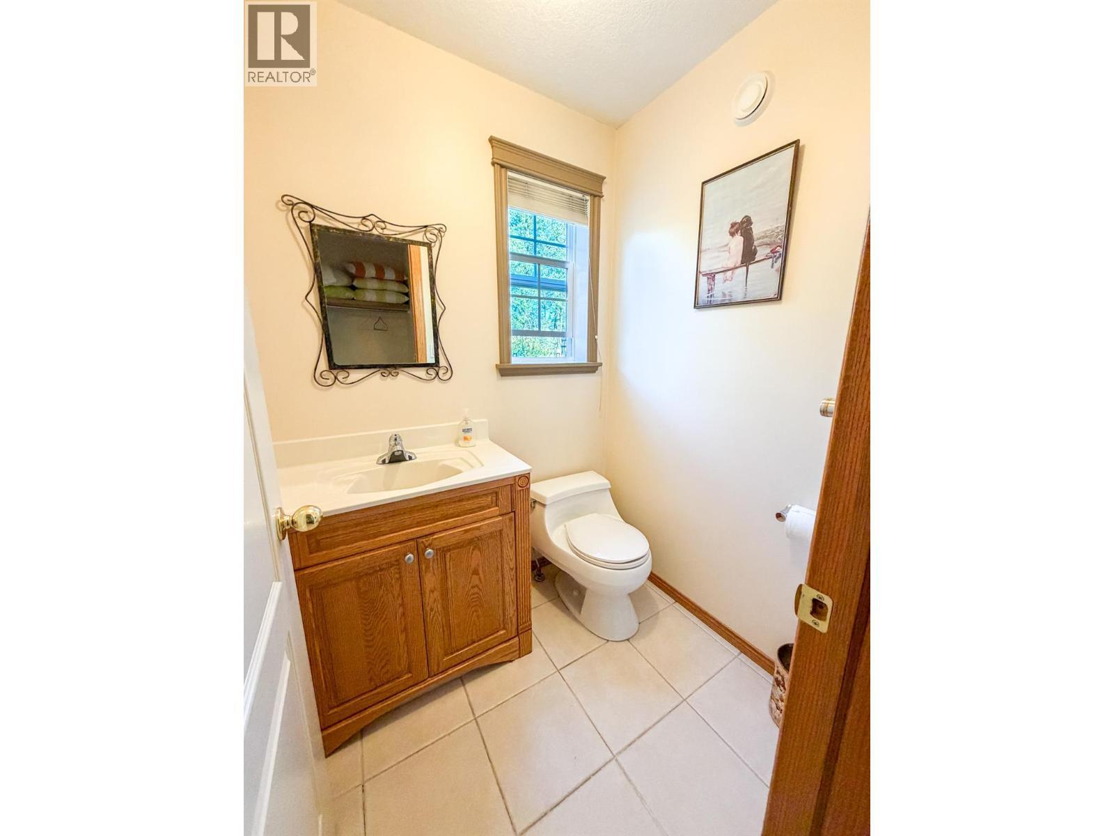 456 Lakeview Road, Invermere, BC