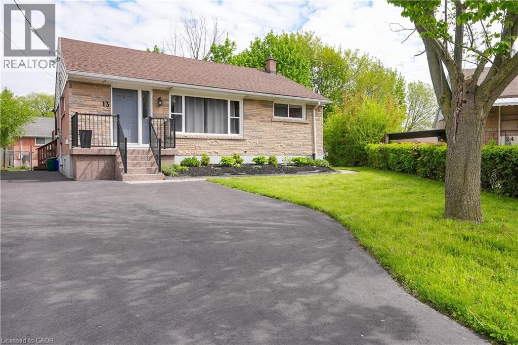 13 Beaucourt Place Unit# Lower, Hamilton, ON