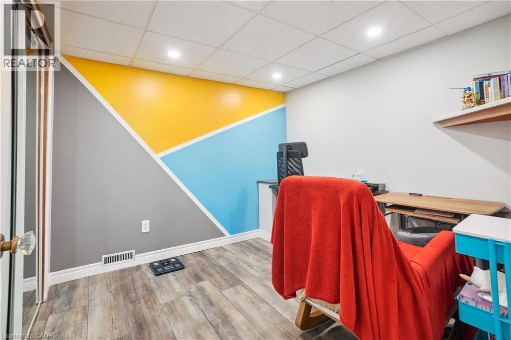 13 Beaucourt Place Unit# Lower, Hamilton, ON