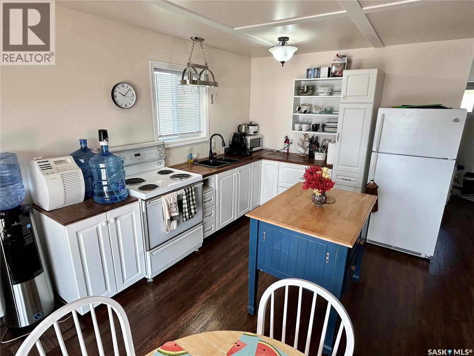 2 Willow Road, Dixon Lake, SK