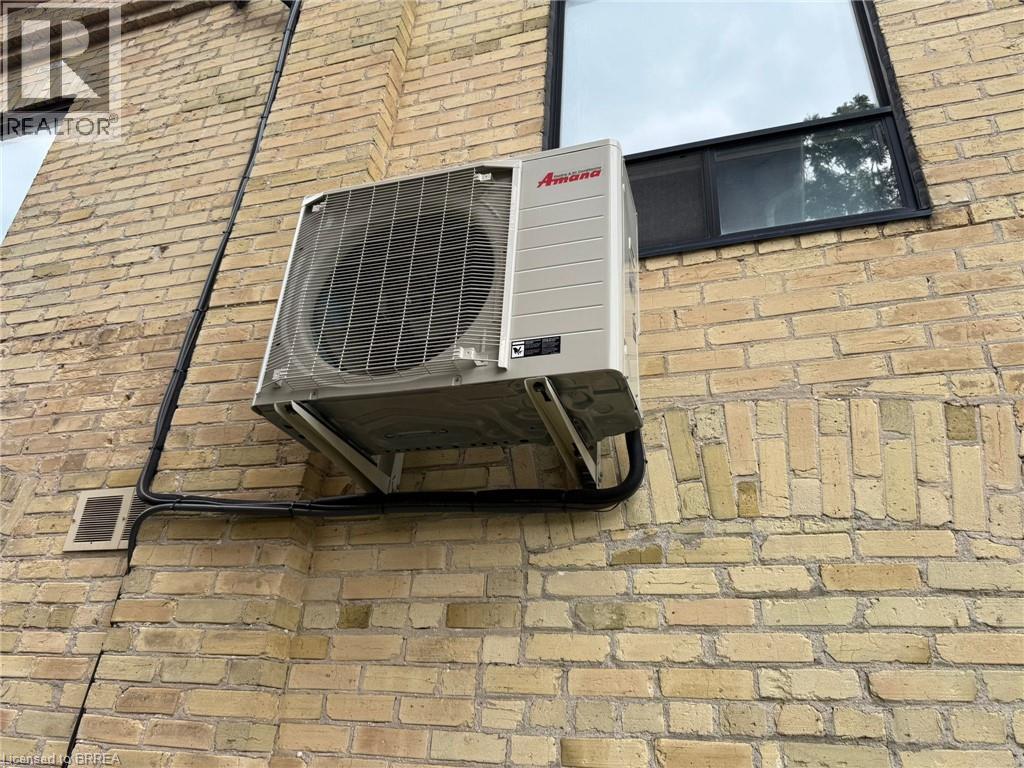 Air Conditioner - 12 Bridgeport Road E Unit# 18, Waterloo, ON