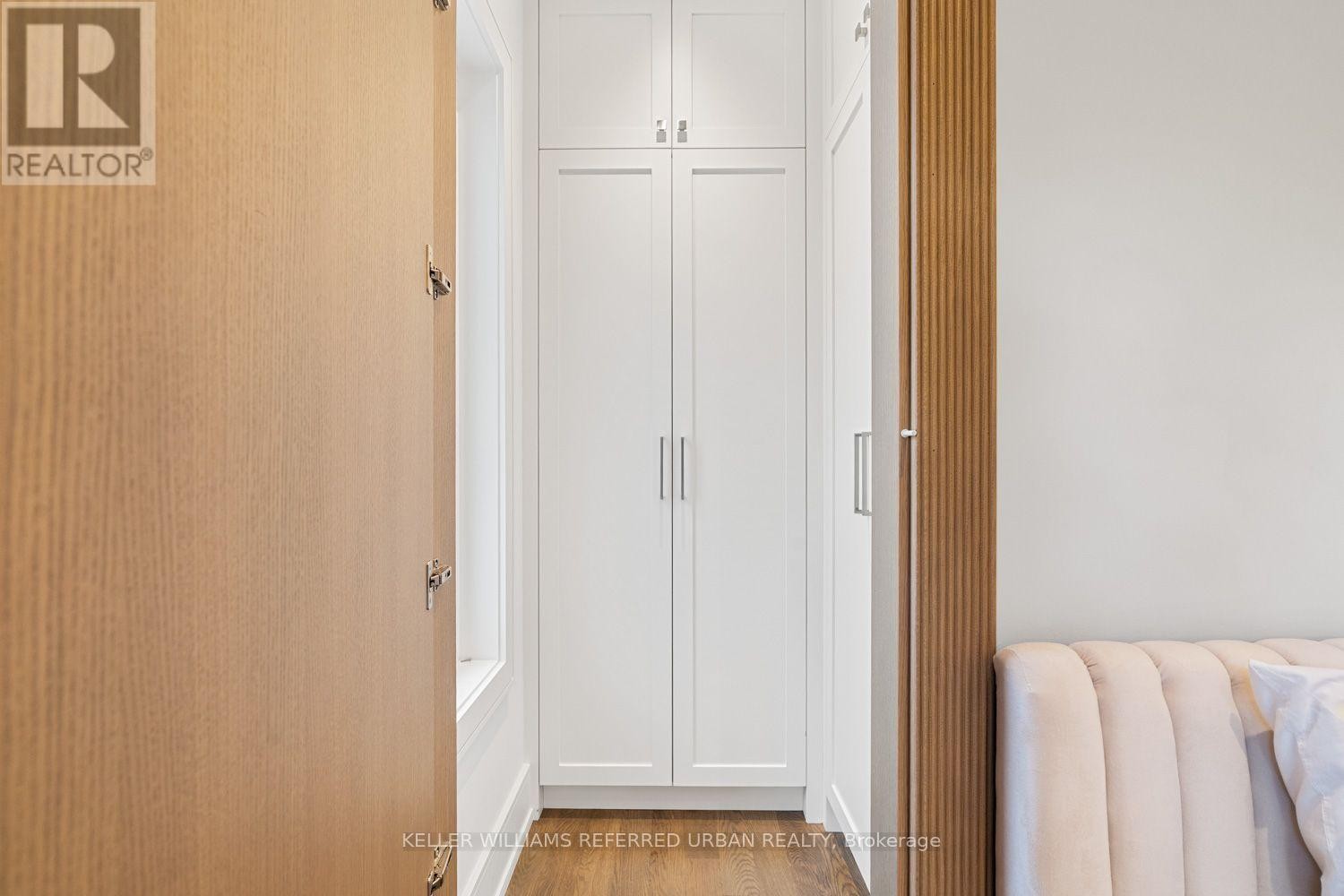 90 Glen Rush Boulevard, Toronto, ON