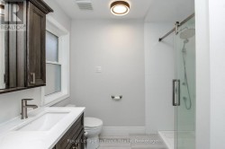 master ensuite - 