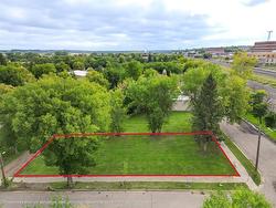 1129 Assiniboine Avenue Brandon, MB R7A 0G9