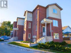 5 - 17 EAST STREET St. Catharines (E. Chester), ON L2R 3Y9