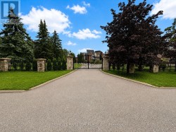 10 EDGEFOREST DRIVE Brampton, ON L6P 0E1