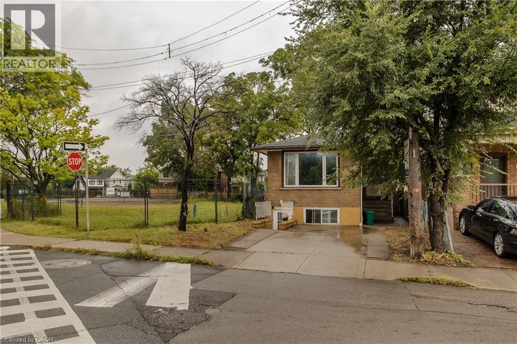 307 Dunsmure Road, Hamilton, ON