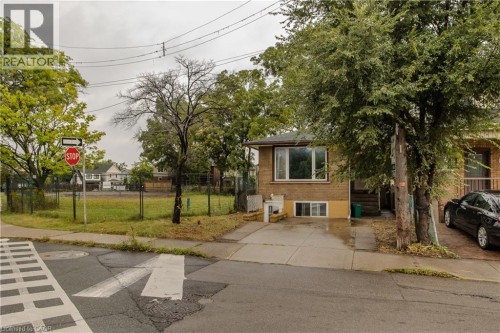 307 Dunsmure Road, Hamilton, ON 