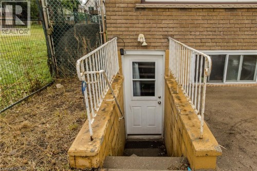 307 Dunsmure Road, Hamilton, ON 