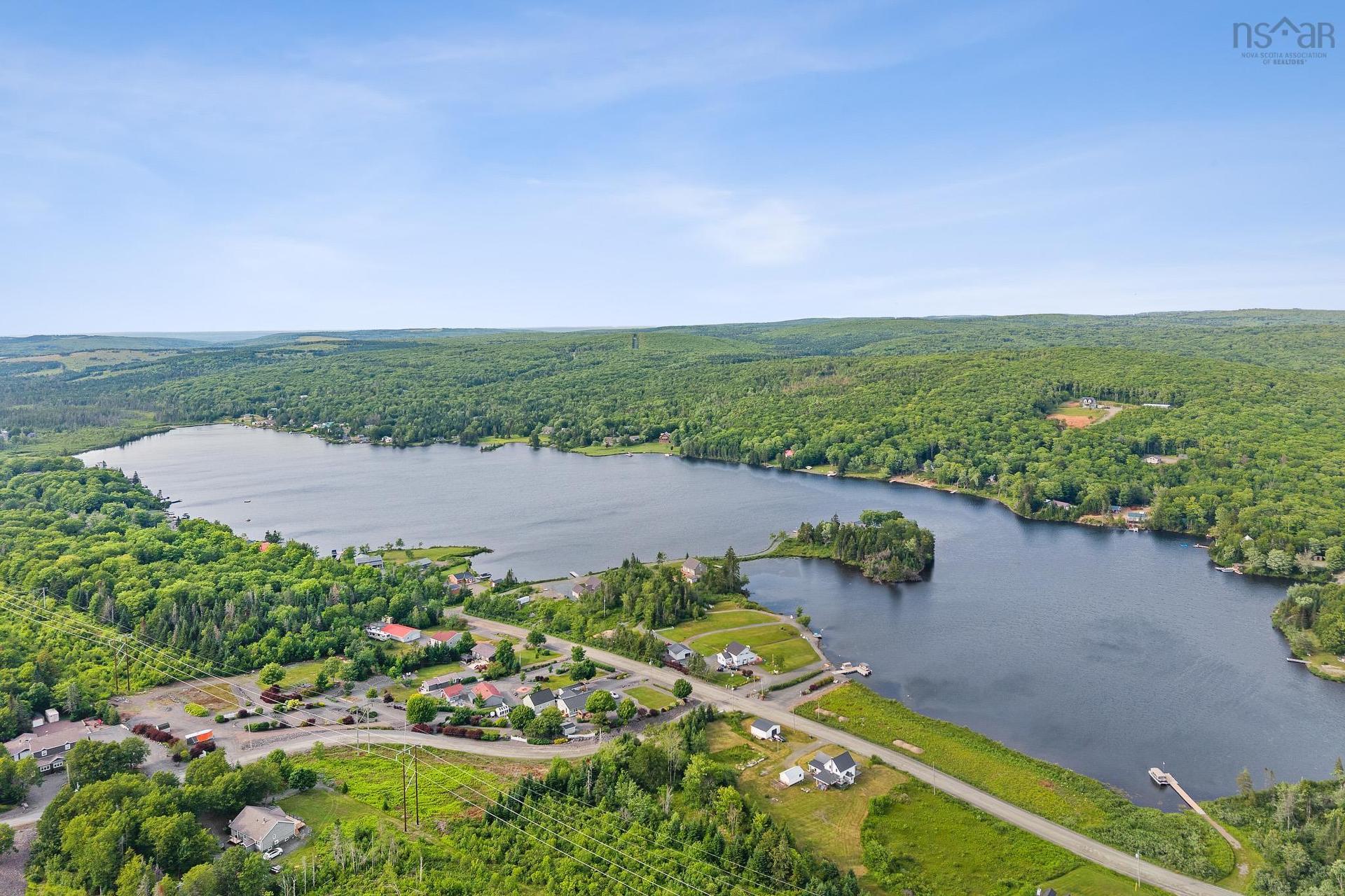 74 Lorenzos Way, Sutherland Lake, NS