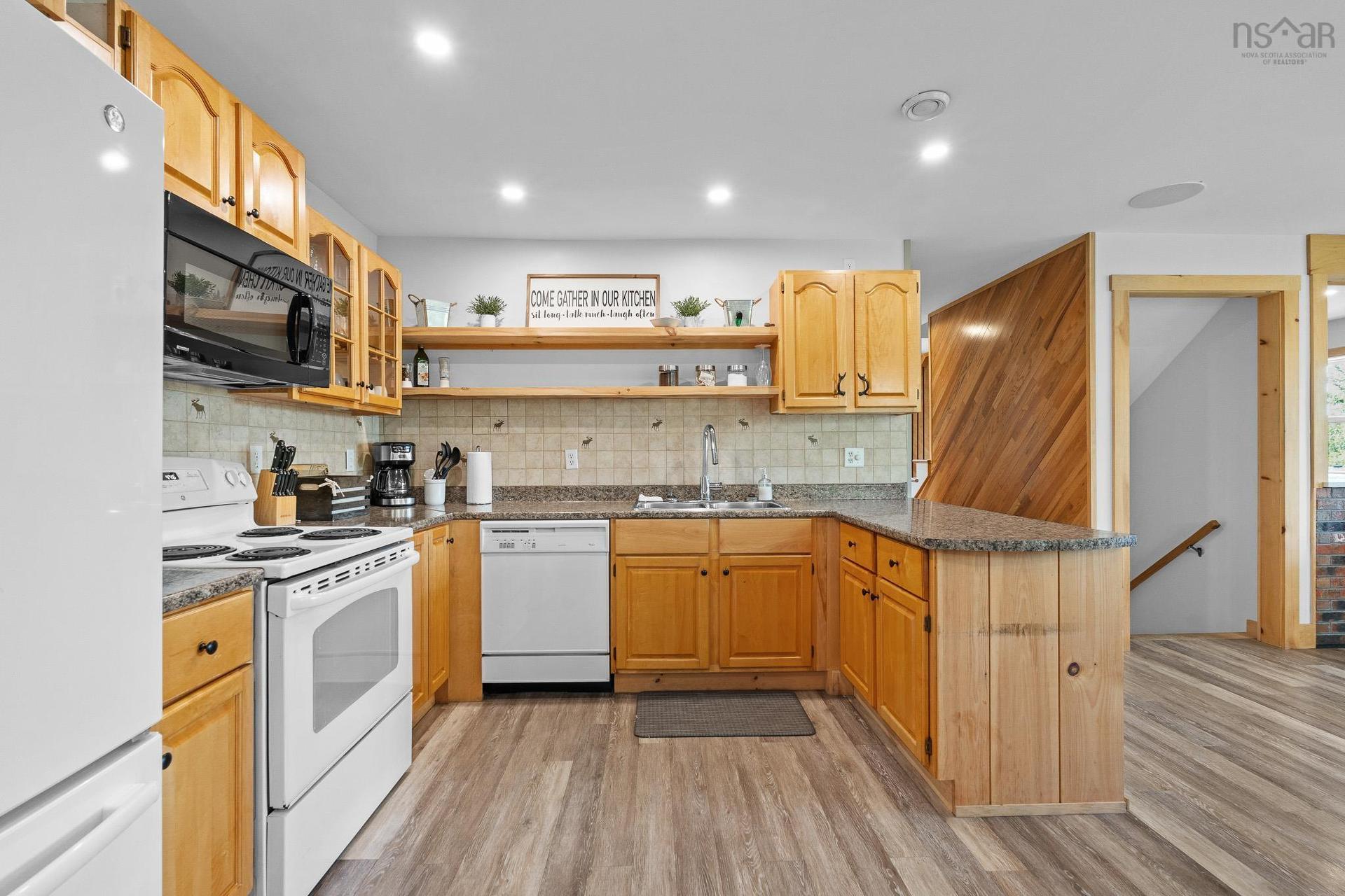 74 Lorenzos Way, Sutherland Lake, NS
