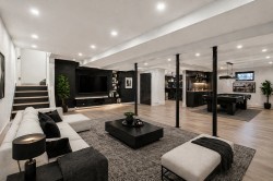 Family Room - 