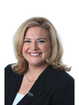 Lexie Badali, Sales Representative - Aurora, ON