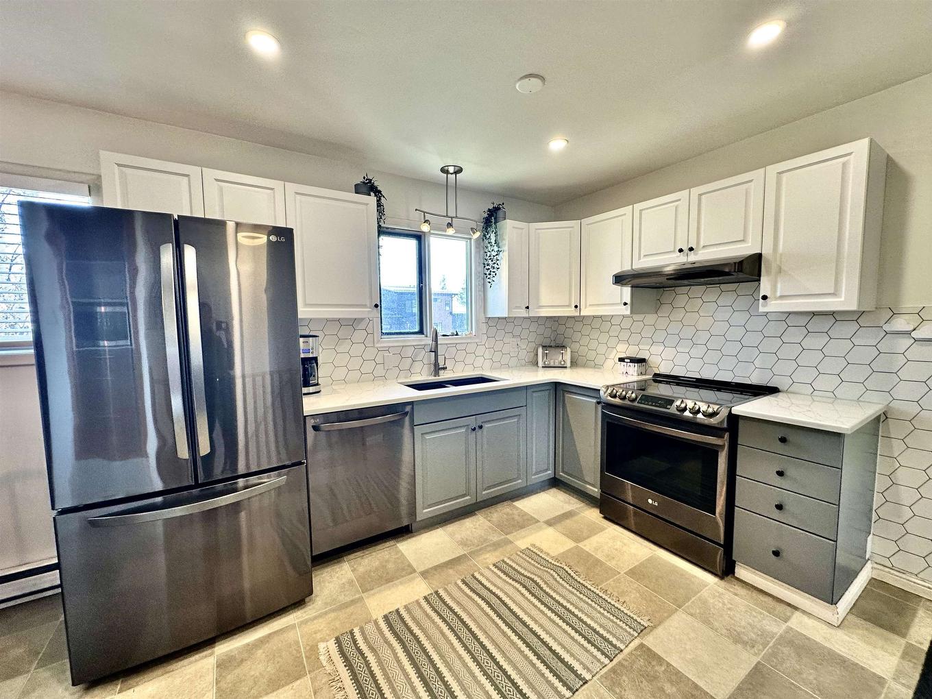 1260 3Rd Avenue, Valemount, BC