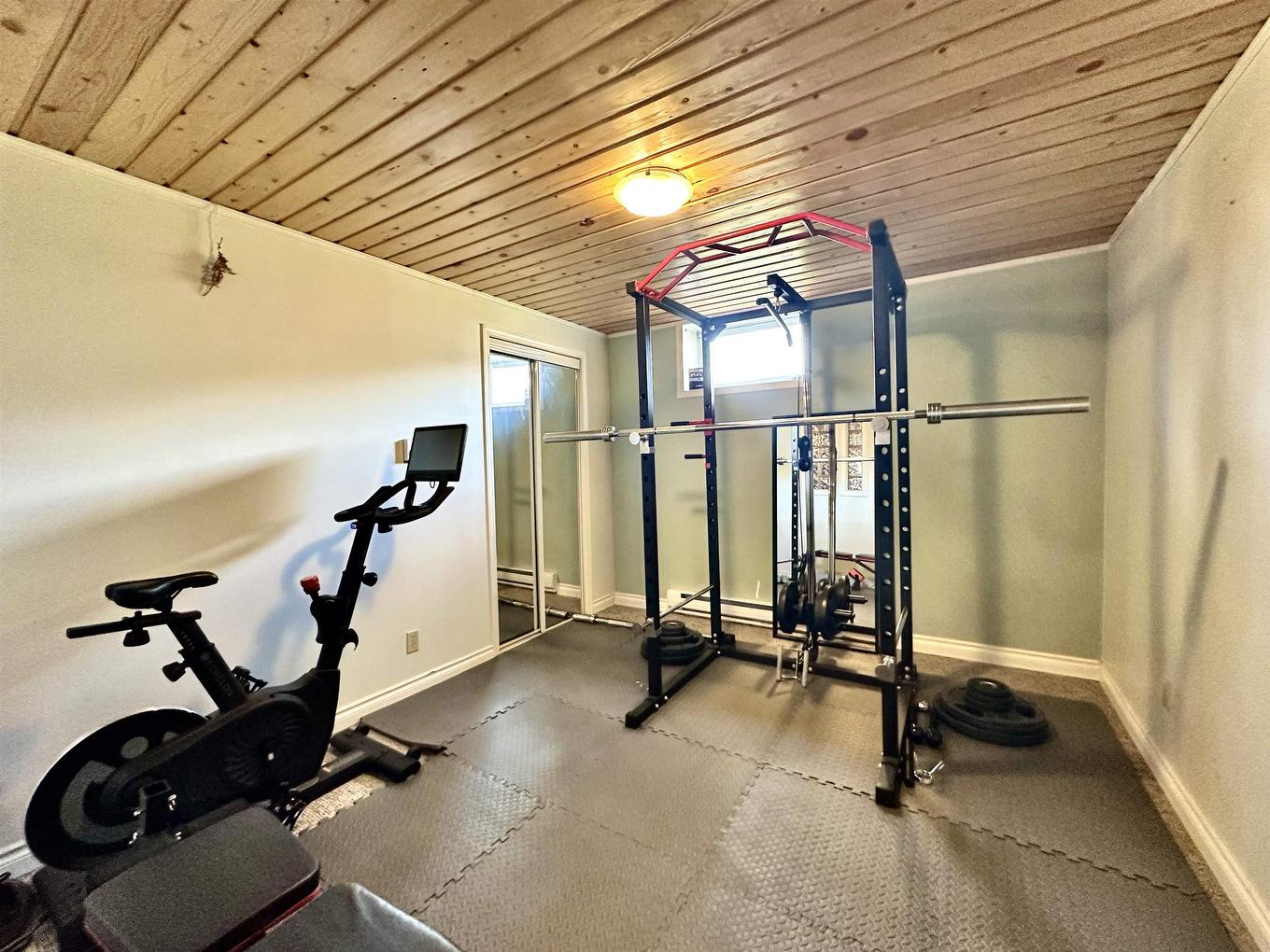 1260 3Rd Avenue, Valemount, BC